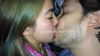 Ciuman Interracial Yang Intens Antara Sean Dan Lily Dalam Hd