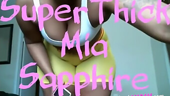 Black Girl Twerks And Self-Pleasures In Homemade Video