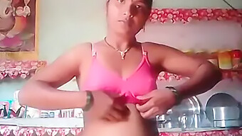 Indian Aunty With Big Natural Tits Takes Self-Portrait