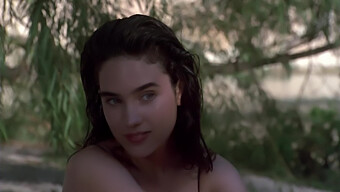 Jennifer Connelly Bergeliat Dalam Filem The Hot Spot Dari Tahun 1990