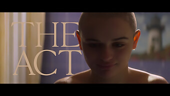 Experience The Thrilling Action Of Joey King In The Act Season 1 Episode 4