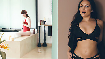 Shemale Sensual Natalie Mars Menikmati Sesi Spa Dengan Gabriella Paltrova