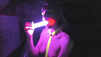 Kelly Copperfield Rides A Glowing Dildo On Her Webcam